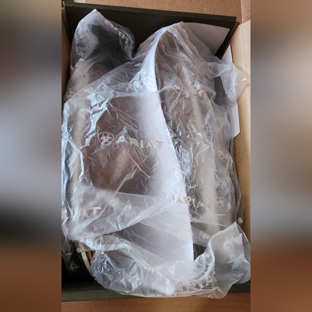 ARIAT COPPER BLANKET EMBOSS NEW IN BOX With Wrapping Two Sz 10 Sz 8.5 - Picture 10 of 15